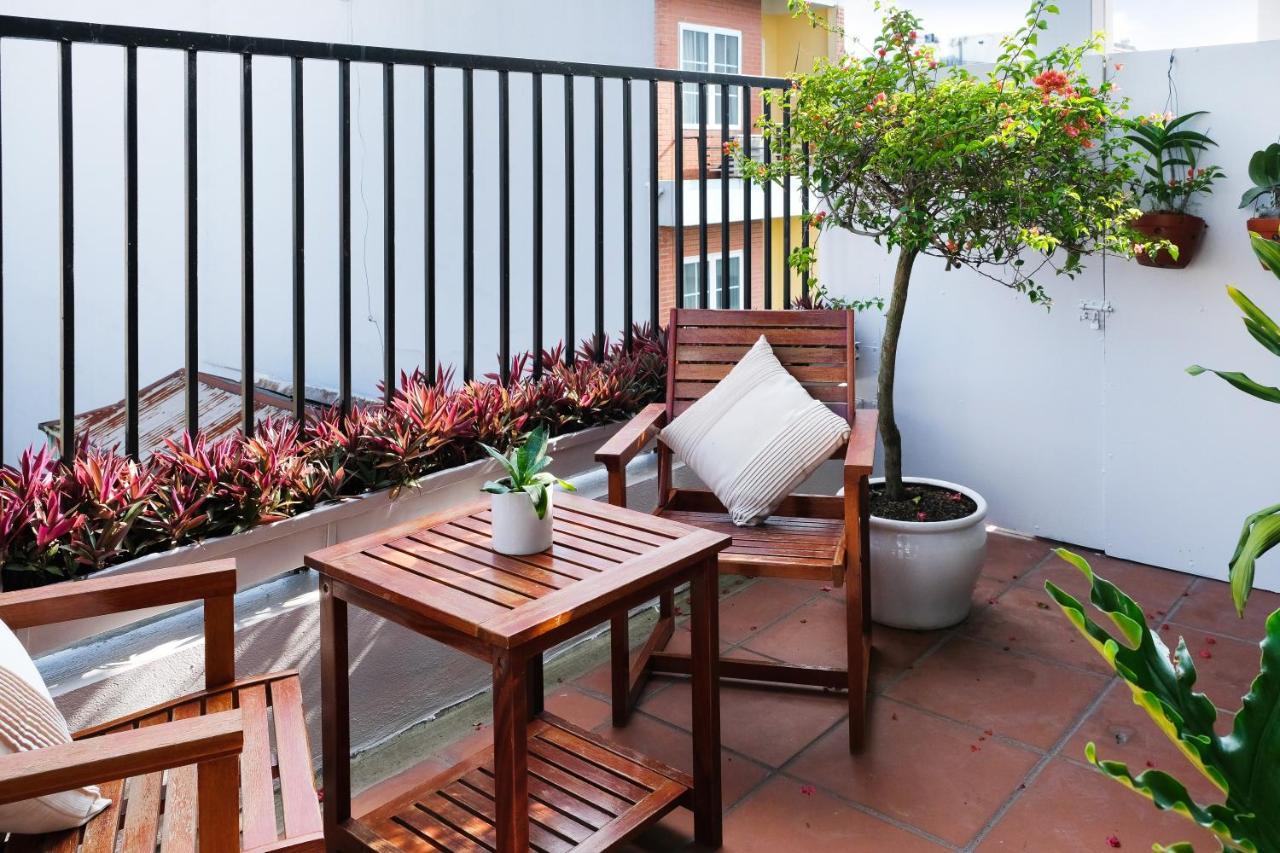 Blissington Apartments & Hotels Hanoi Bagian luar foto